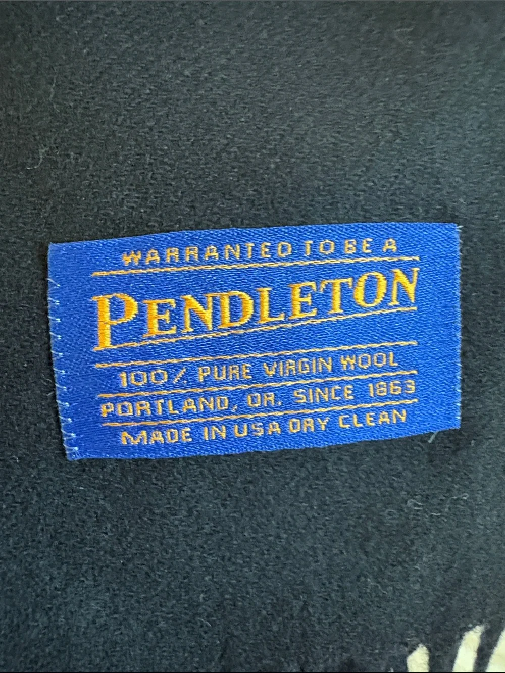 PENDLETON 100% VIRGIN WOOL SCARF BLACK